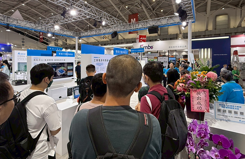 Delta demonstrated the DIN ECO, DIN PRO, and PMS Series industrial power supplies for various automation equipment, attracting many visitors during the tradeshow.